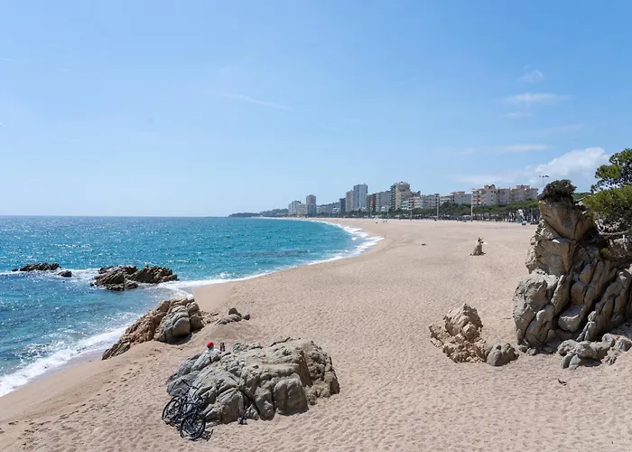 Hauzify I Estrella Апартаменти