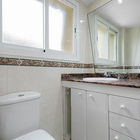 Hauzify I Estrella *